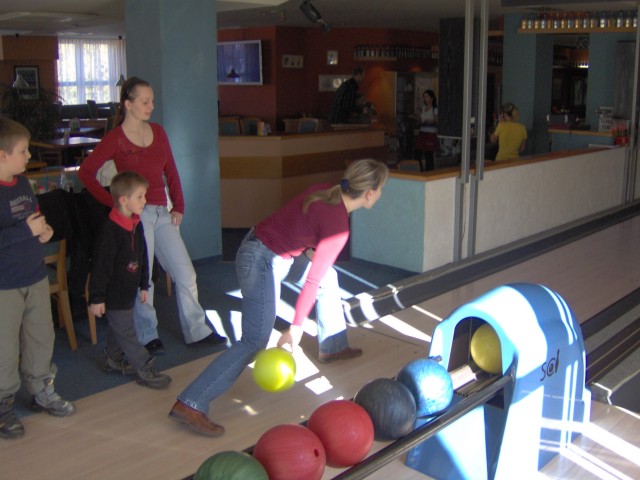 bowling10.jpg